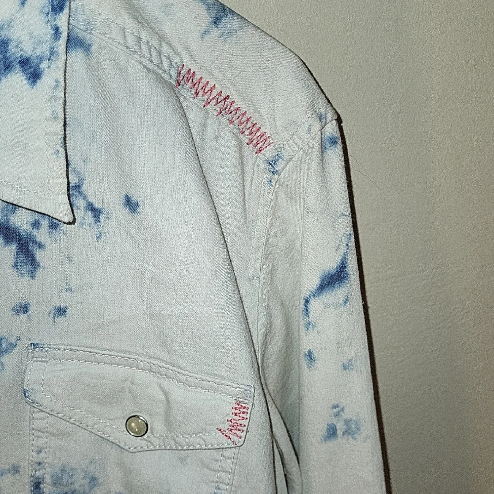 Micheal Ryan Embroidered Tie-Dye Denim Shirt  With Pearl Snaps- L - Picture 5 of 10
